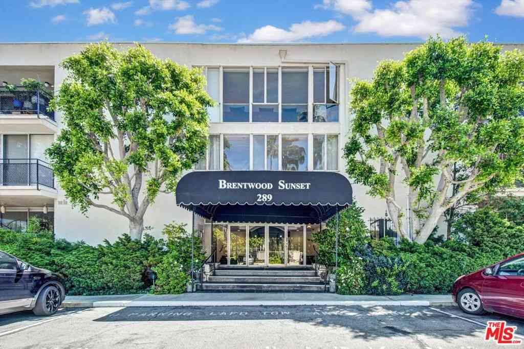 Condo For Sale - 289 S Barrington Avenue #A102<br/> Los Angeles, CA 90049