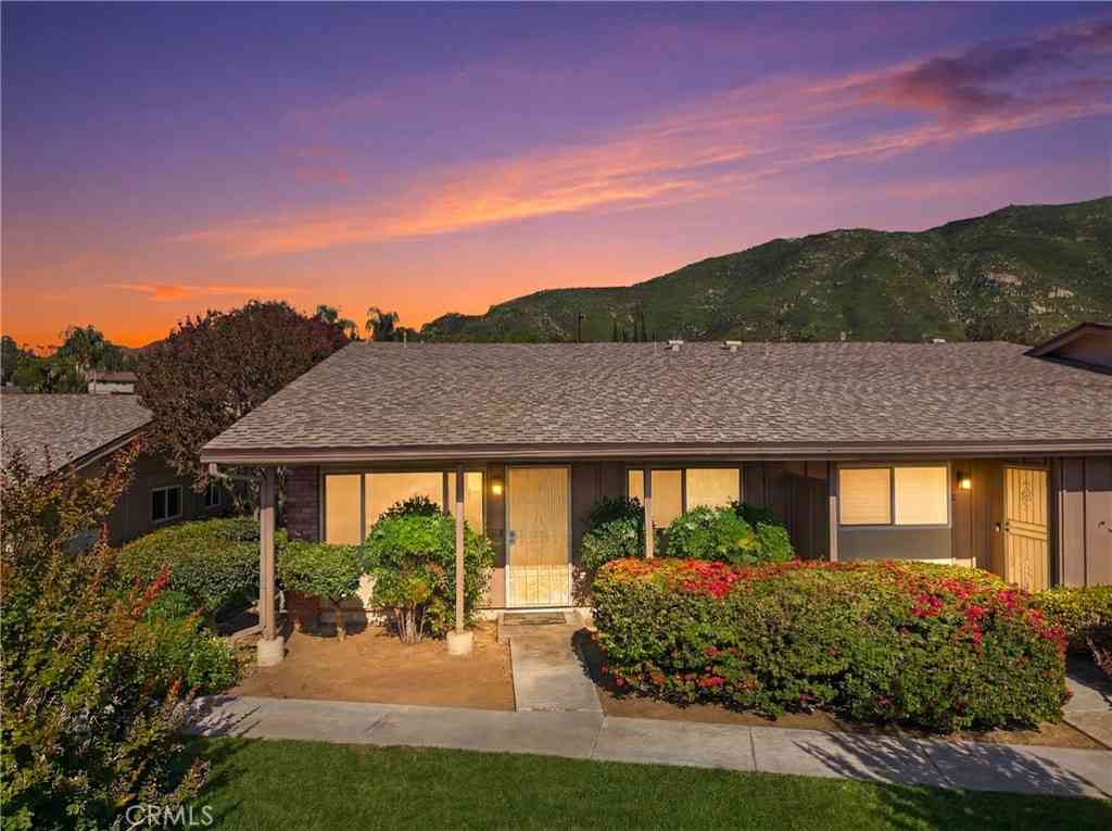 Condo For Sale - 22757 Palm Avenue #A<br/> Grand Terrace, CA 92313