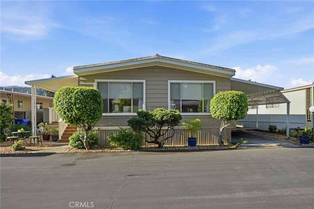 Mobile Home For Sale - 2412 Foothill Boulevard #178<br/> Calistoga, CA 94515