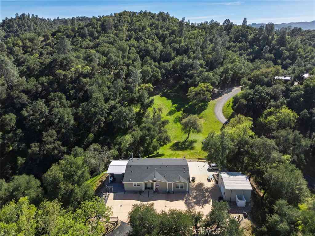 Homes For Sale - 5550 Las Tablas Bay<br/> Paso Robles, CA 93446