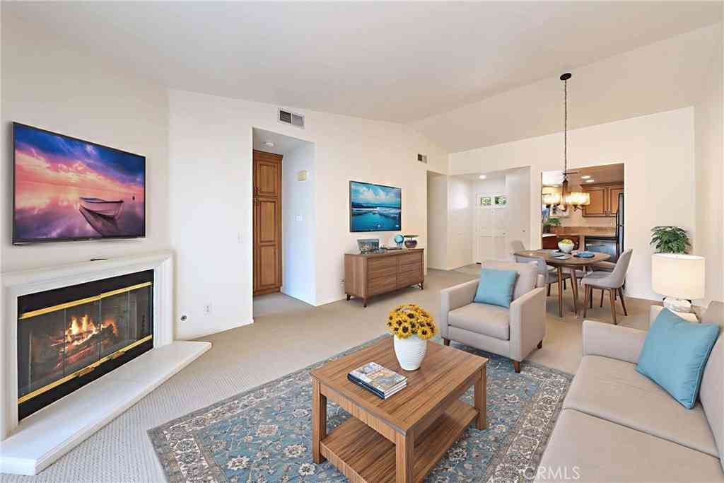 Condo For Rent - 14 Abrigo<br/> Rancho Santa Margarita, CA 92688