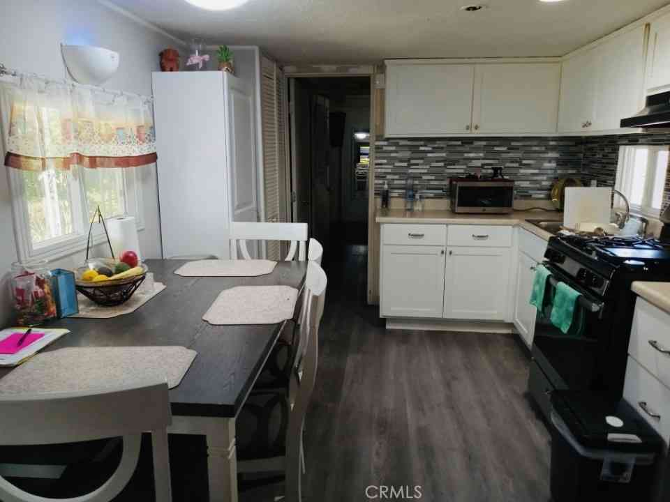 Mobile Home For Sale - 26235 E 9th Street #36<br/> Highland, CA 92346