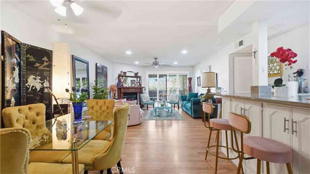 Condo For Sale - 250 E Fern Avenue #210<br/> Redlands, CA 92373