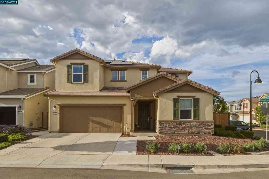 Homes For Sale - 5409 Spring Mountain Ln<br/> Antioch, CA 94531