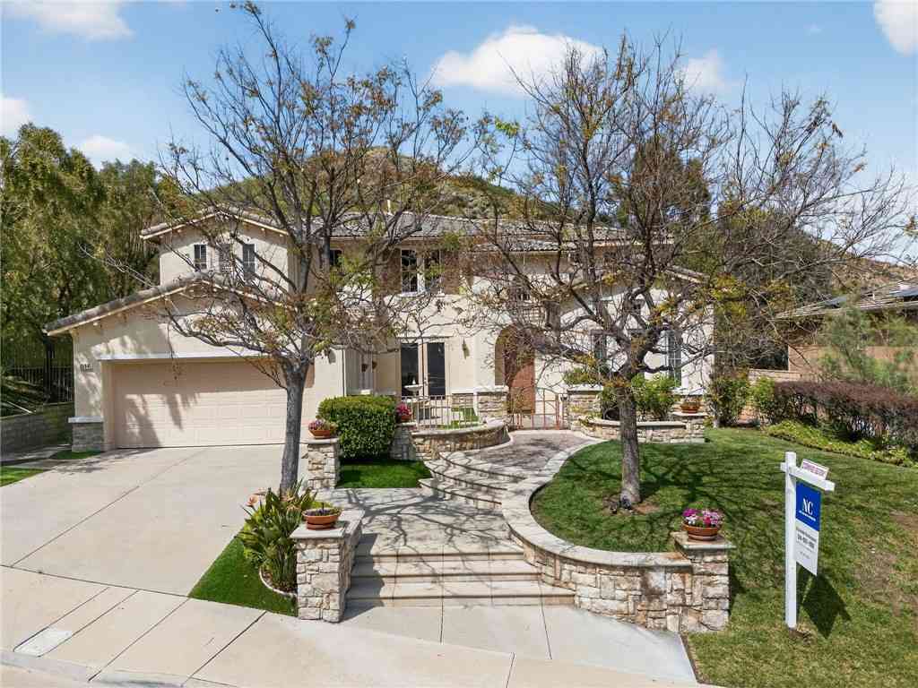 Homes For Sale - 25941 Verandah Court<br/> Stevenson Ranch, CA 91381