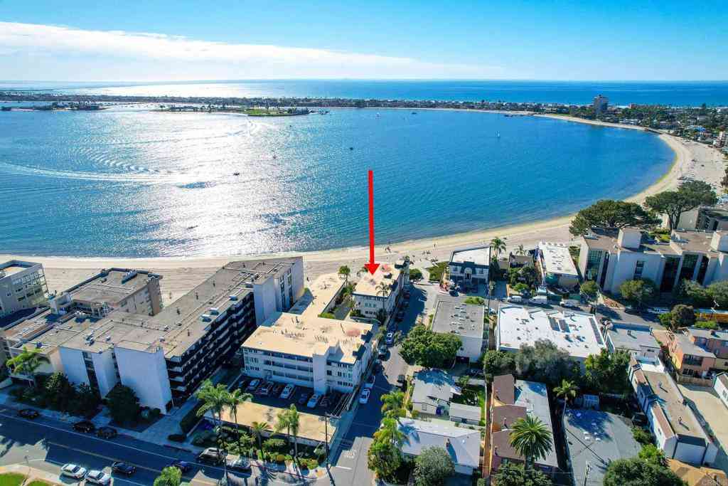 Condo For Sale - 3920 Riviera Drive #U<br/> San Diego, CA 92109