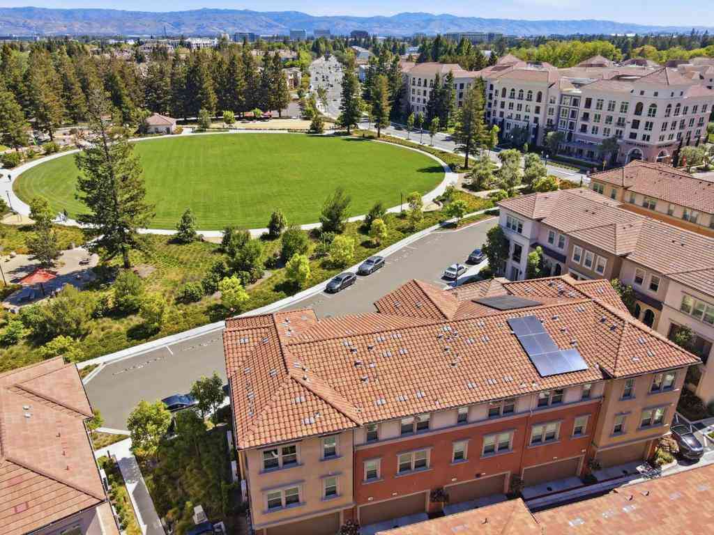Condo For Sale - 560 Saint Remi Terrace #1<br/> Sunnyvale, CA 94085