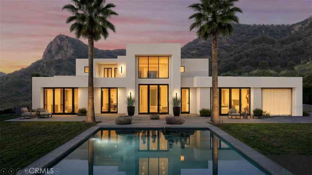 Vacant Land For Sale - 32067 Lobo Canyon Road<br/> Agoura Hills, CA 91301