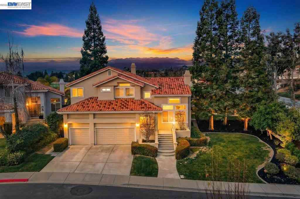 Homes For Sale - 788 Crystal Ln<br/> Pleasanton, CA 94566