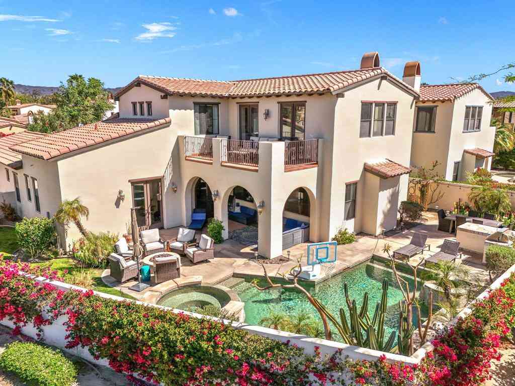 Homes For Sale - 80663 Via Tranquila<br/> La Quinta, CA 92253