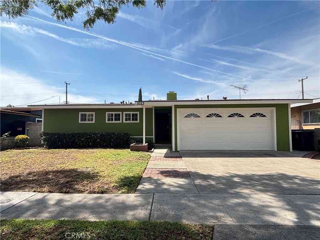 Homes For Sale - 1022 Concord St<br/> Santa Ana, CA 92701