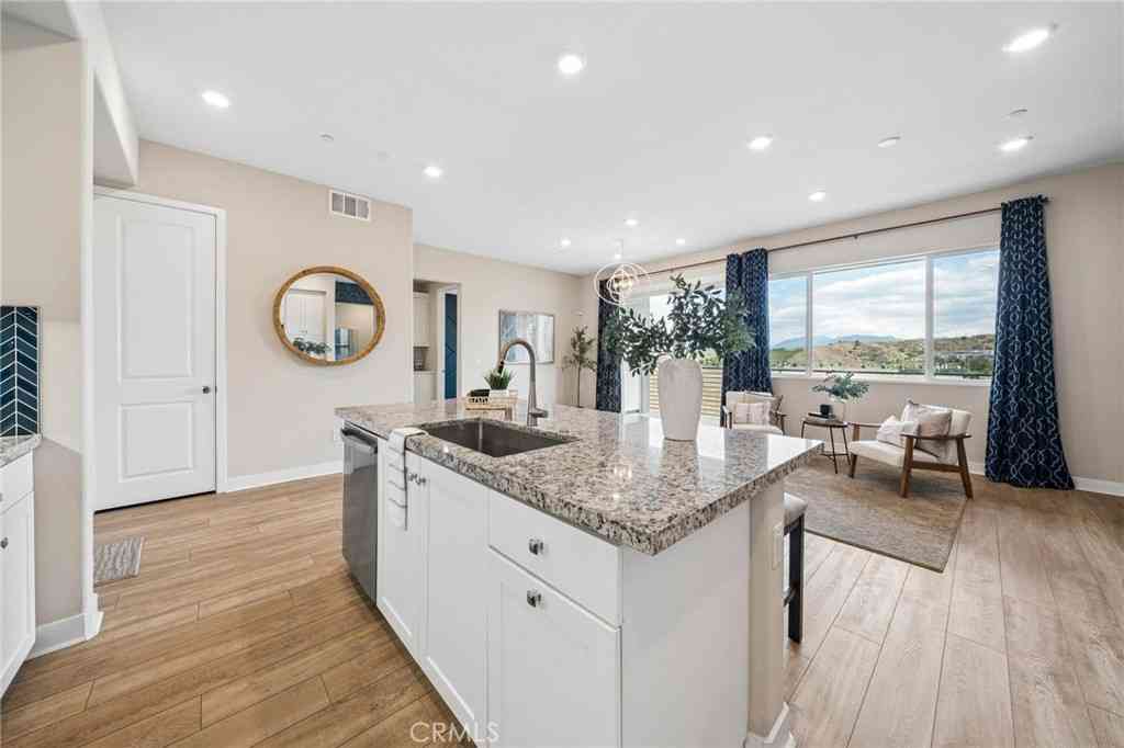Condo For Sale - 27466 Mercantile Court #205<br/> Valencia, CA 91381