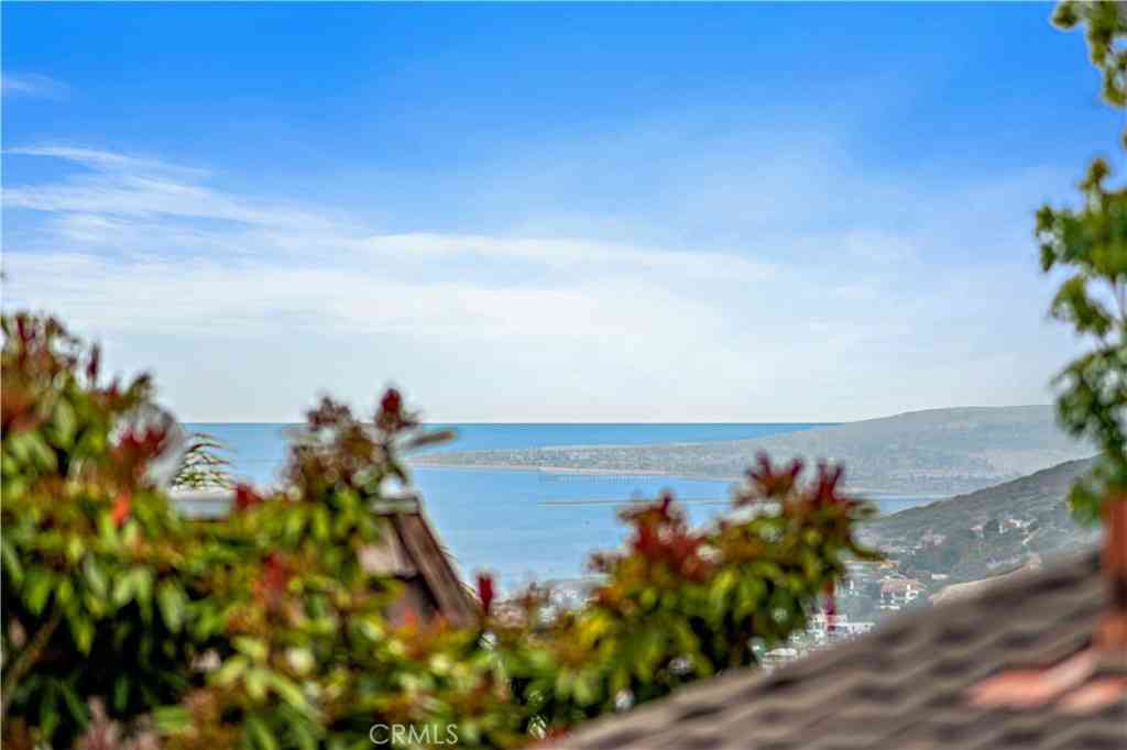 Homes For Rent - 1185 Noria Street<br/> Laguna Beach, CA 92651