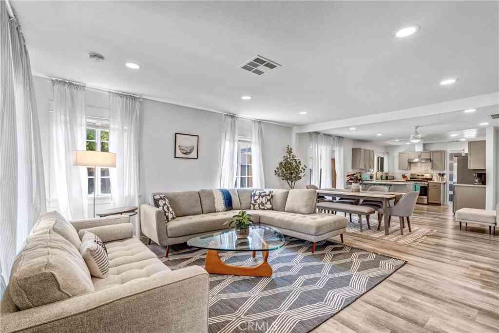 Multifamily For Rent - 422 W Bencamp<br/> San Gabriel, CA 91766