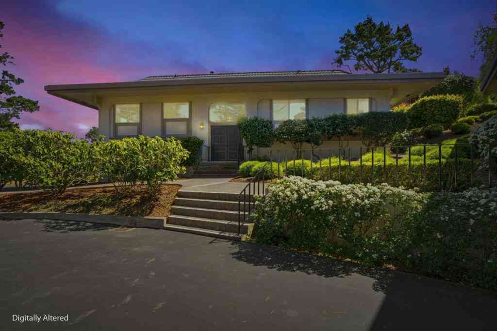 Townhouse For Sale - 59 Skyline Crest Drive<br/> Monterey, CA 93940