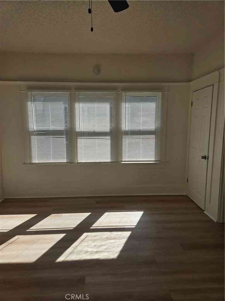 Apartment For Rent - 942 E 2nd #8<br/> Long Beach, CA 90802