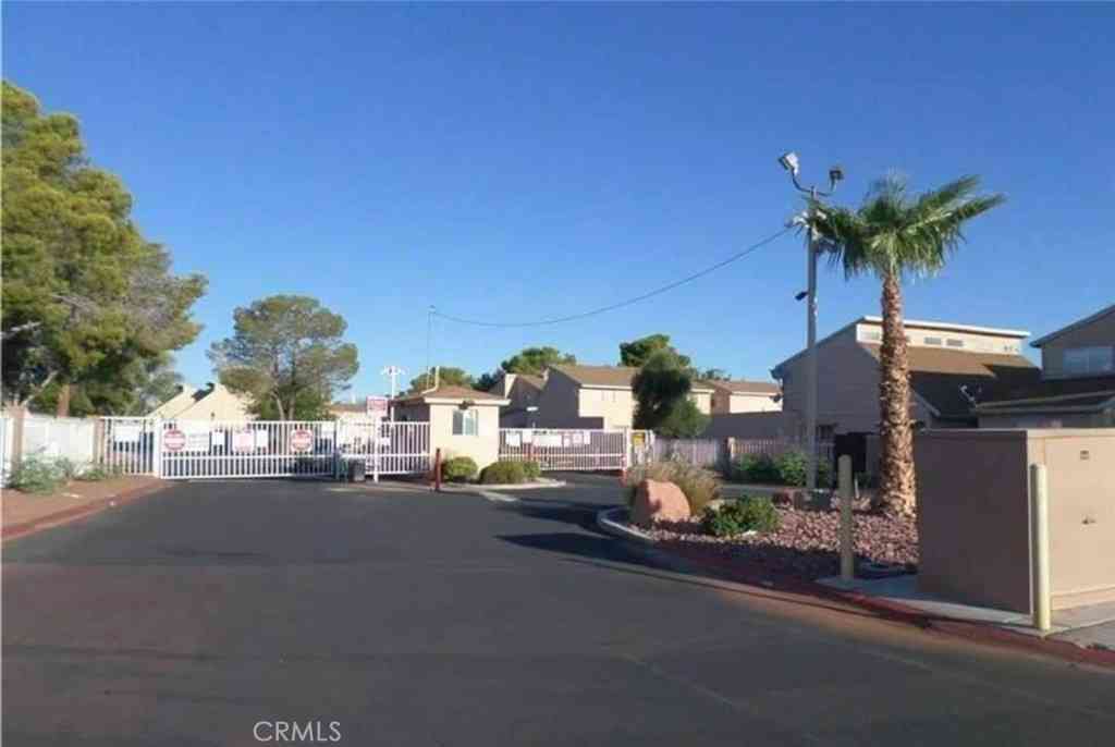 Condo For Sale - 5196 Golden Lane #L<br/> Las Vegas, NV 89119