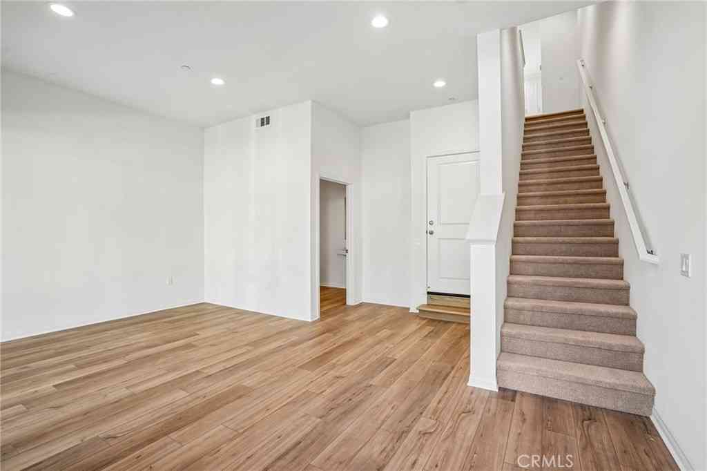 Condo For Sale - 5876 Linden #2<br/> Long Beach, CA 90805