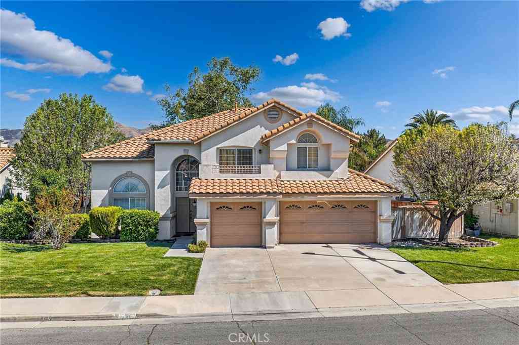 Homes For Sale - 1137 Avenida Roundelay<br/> San Jacinto, CA 92583