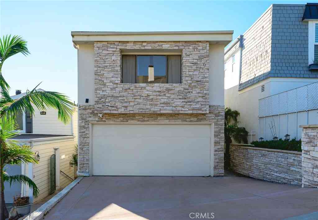 Homes For Rent - 883 Katella<br/> Laguna Beach, CA 92651