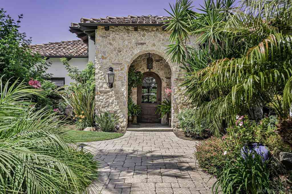 Homes For Sale - 15823 The River Trail<br/> Rancho Santa Fe, CA 92067