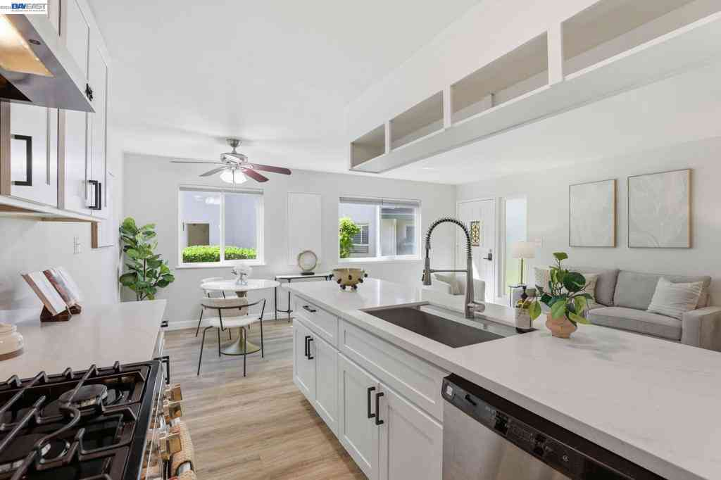 Condo For Sale - 2216 Segundo Ct #2<br/> Pleasanton, CA 94588