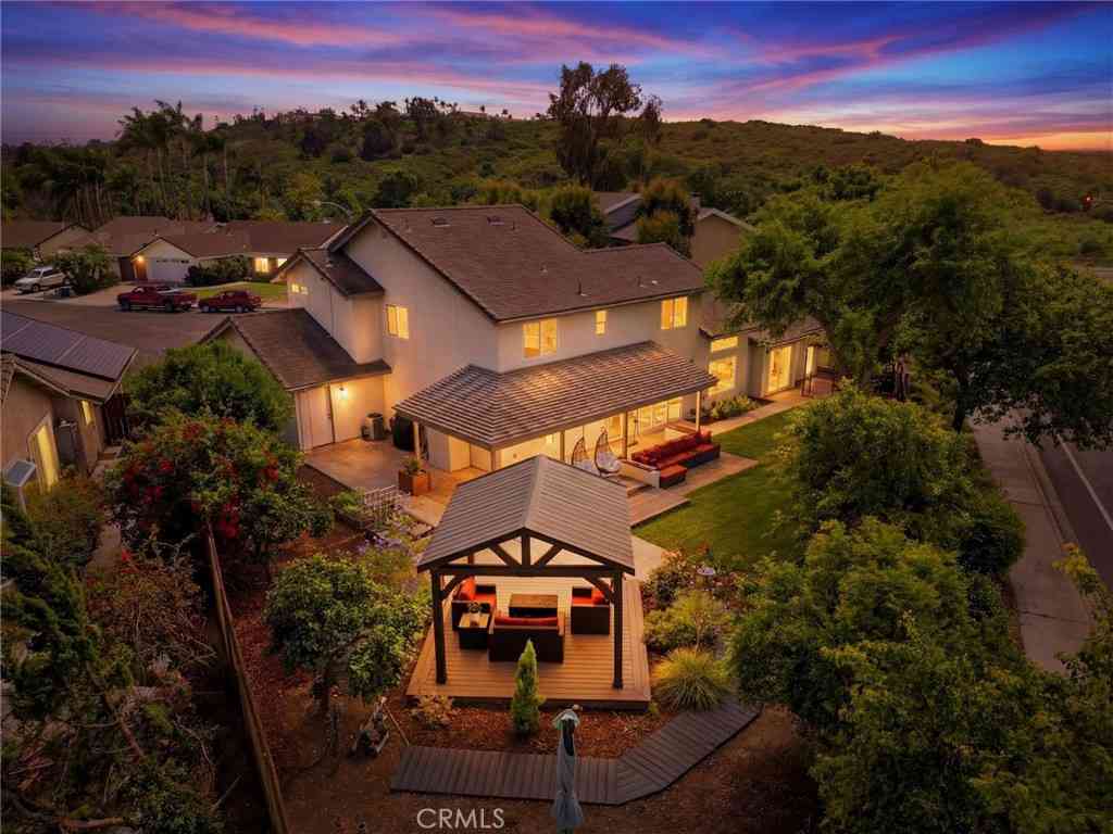 Homes For Sale - 4558 Stratford<br/> Oceanside, CA 92056