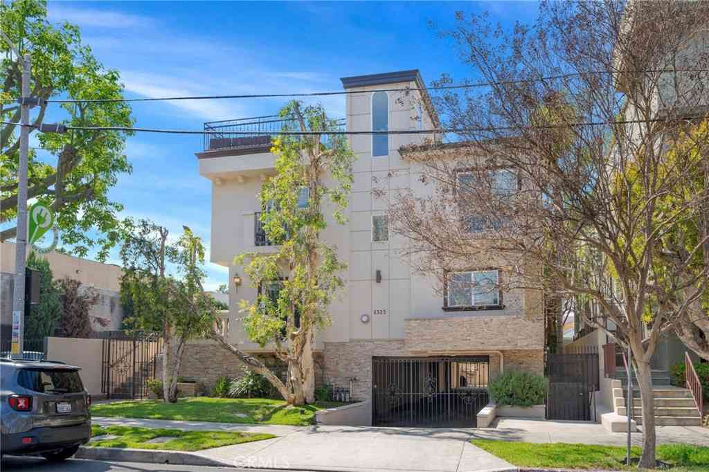Homes For Sale - 4325 Stern<br/> Sherman Oaks, CA 91423