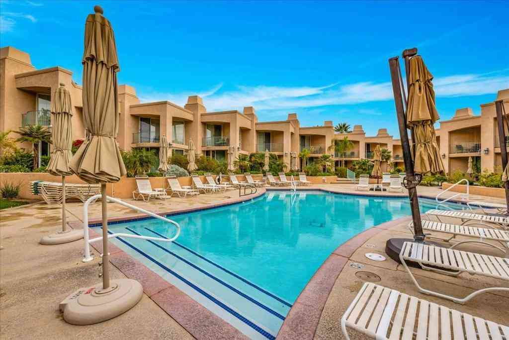 Condo For Sale - 1555 N Chaparral Road #334<br/> Palm Springs, CA 92262