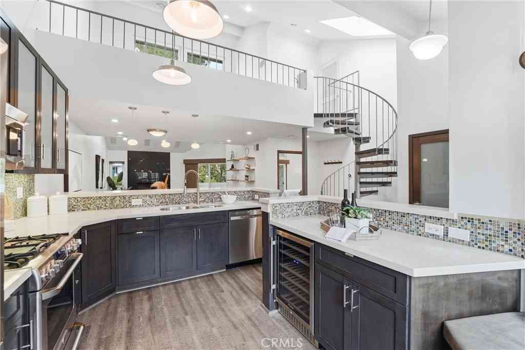 Condo For Sale - 19401 Sunray Lane #204<br/> Huntington Beach, CA 92648