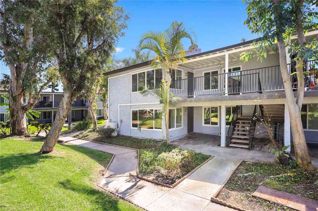 Apartment For Rent - 2601 Valley Blvd<br/> West Covina, CA 91792