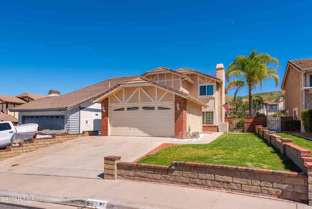 Homes For Sale - 830 Devon Court<br/> Simi Valley, CA 93065