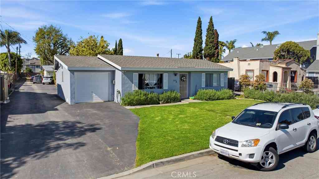 Homes For Sale - 2525 Elden<br/> Orange County, Costa Mesa, CA 92627