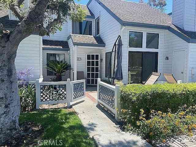 Townhouse For Sale - 41 Fallingstar #28<br/> Irvine, CA 92614