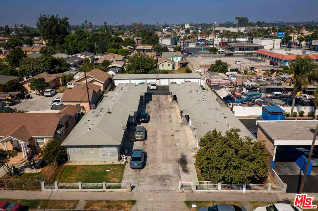 Homes For Sale - 1307 E Peck Street<br/> Compton, CA 90221