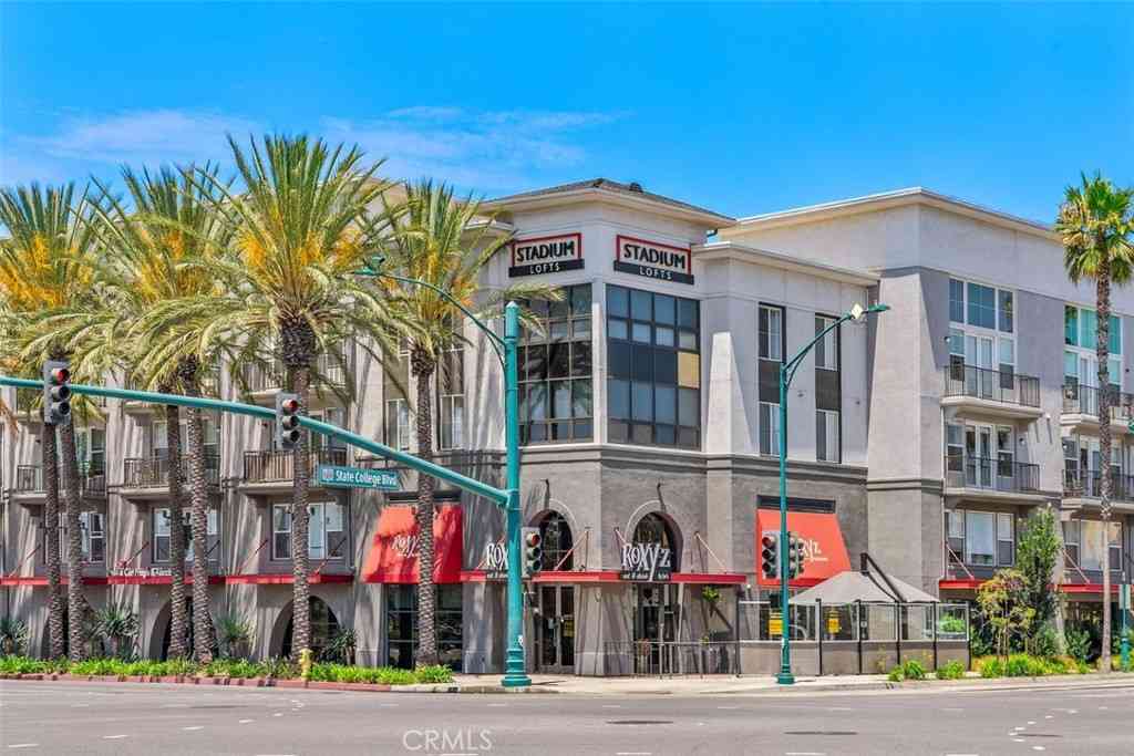 Homes For Sale - 1801 E Katella Avenue #3157<br/> Anaheim, CA 92805