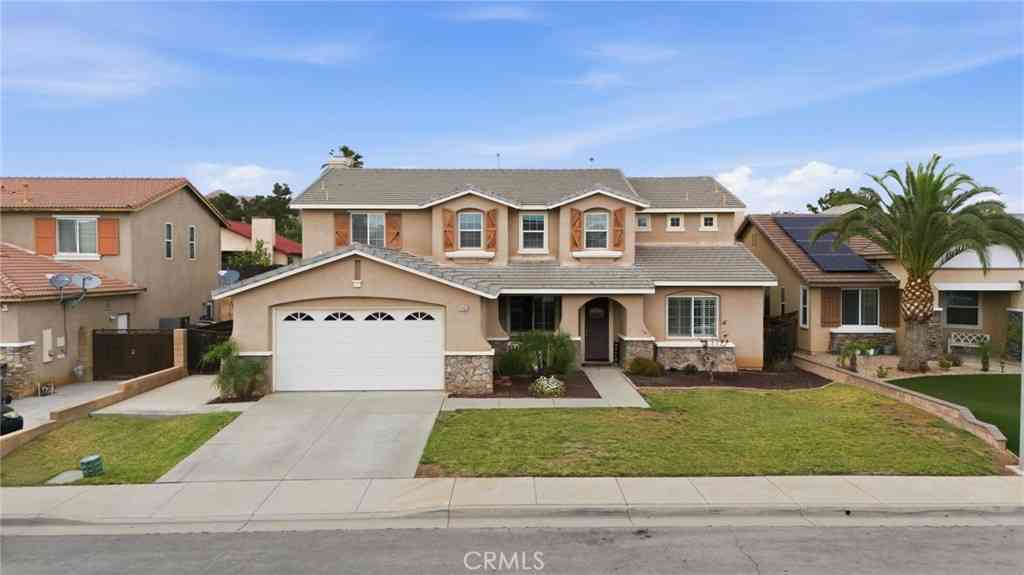 Homes For Sale - 26458 Aldertree Court<br/> Moreno Valley, CA 92555