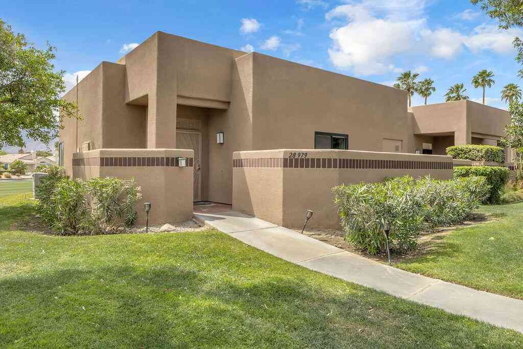 Condo For Sale - 28979 Desert Princess Drive<br/> Cathedral City, CA 92234