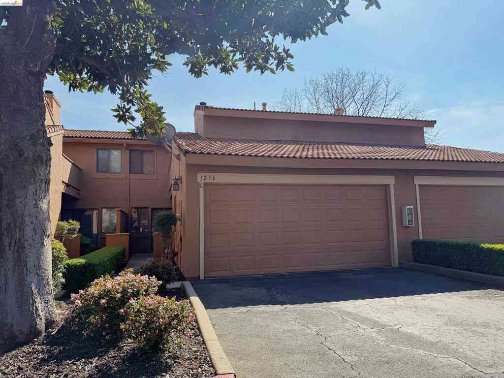 Condo For Sale - 1216 W Roseburg Ave #C<br/> Modesto, CA 95350