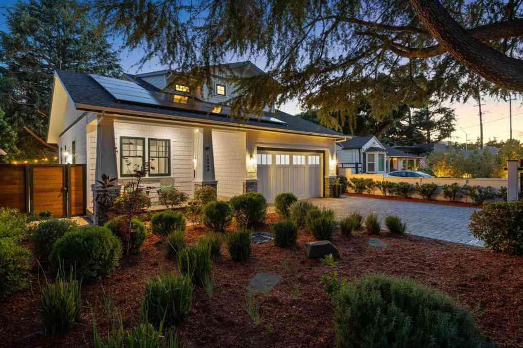 Homes For Sale - 16988 Kennedy Road<br/> Los Gatos, CA 95032