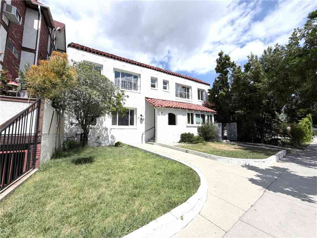 Apartment For Rent - 125 W Chestnut Street #108<br/> Glendale, CA 91204