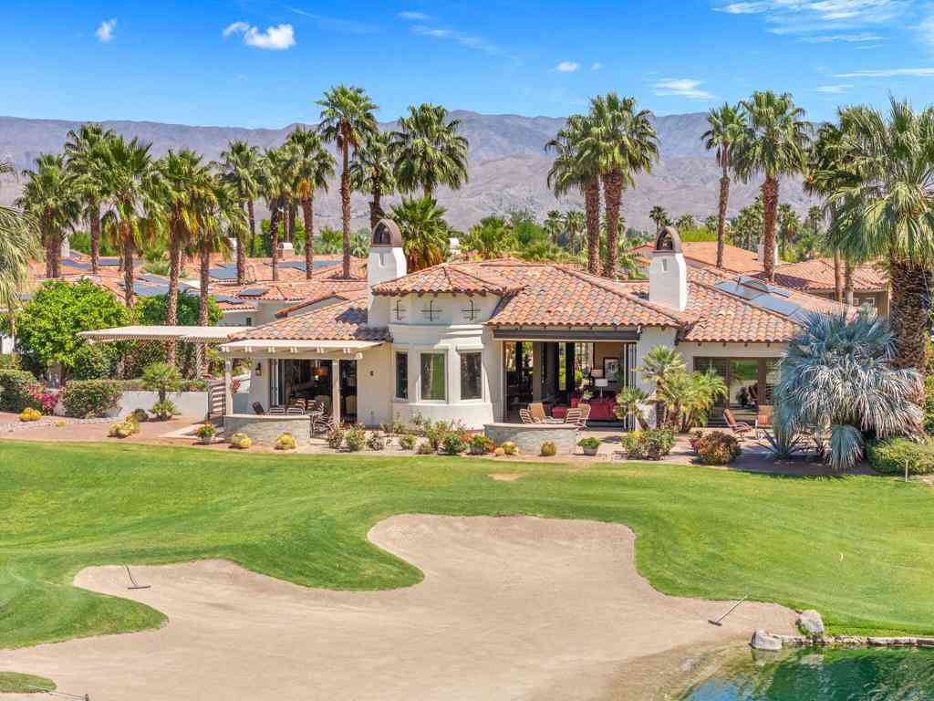 Homes For Sale - 753 Elk Clover Circle<br/> Palm Desert, CA 92211