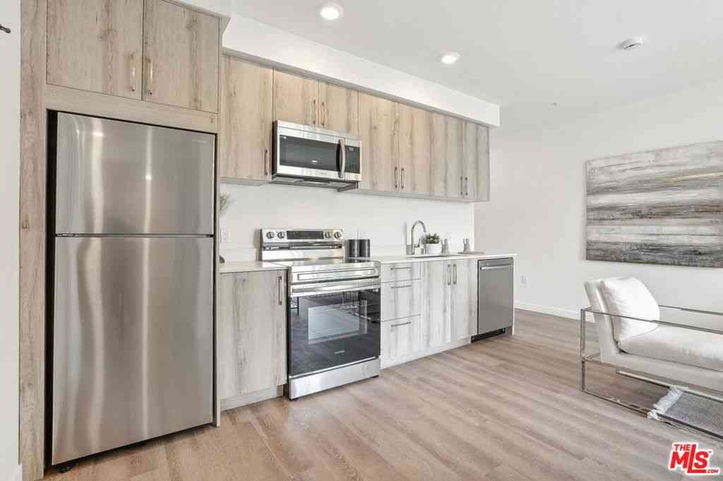 Condo For Rent - 222 N Alvarado Street #208<br/> Los Angeles, CA 90026