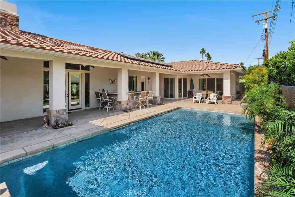 Homes For Sale - 1221 Linda Vista<br/> Palm Springs, CA 92262