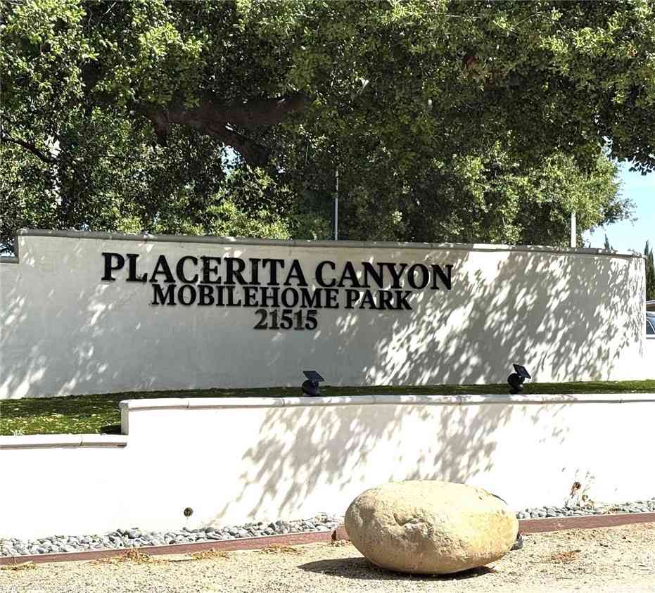 Mobile Home For Sale - 21515 Placerita Canyon #26<br/> Newhall, CA 91321