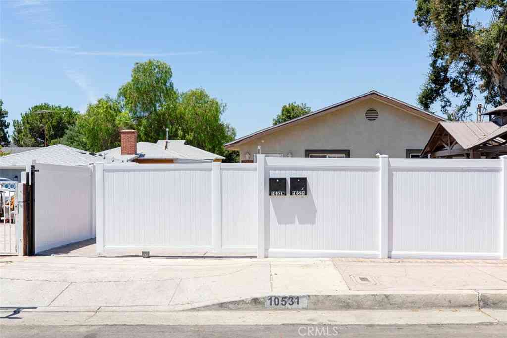 Homes For Rent - 10531 Greenburn Avenue<br/> Sunland, CA 91040