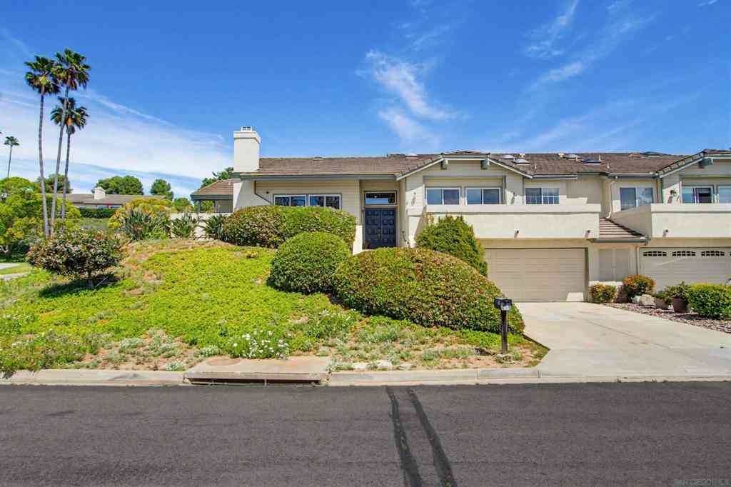 Condo For Sale - 65 Via Casitas<br/> Bonsall, CA 92003