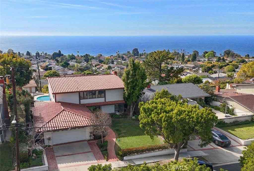 Homes For Sale - 28709 Rothrock Drive<br/> Rancho Palos Verdes, CA 90275