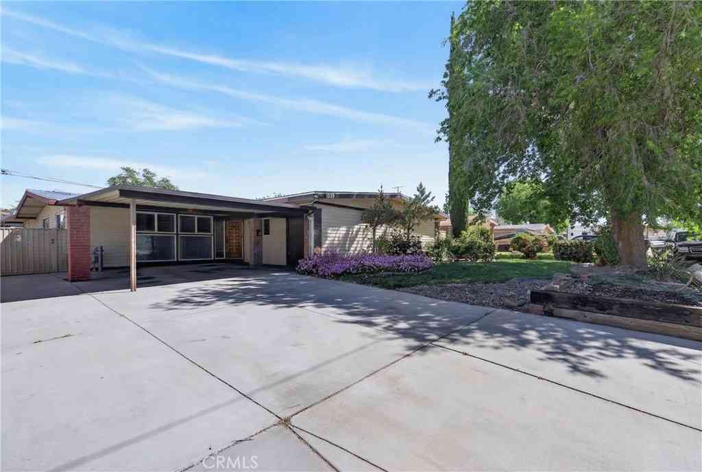 Homes For Sale - 1039 W Avenue J6<br/> Lancaster, CA 93534