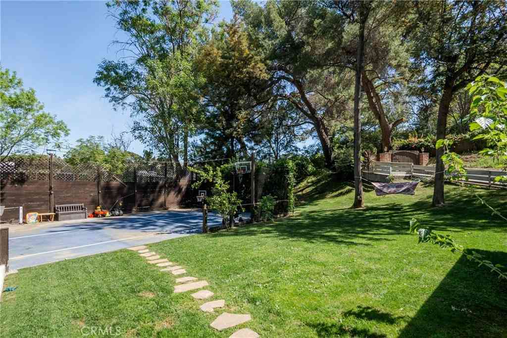 Homes For Rent - 3791 Multiview Drive<br/> Los Angeles, CA 90068